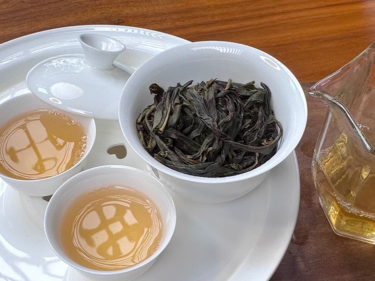 TRÀ PHƯỢNG HOÀNG ĐƠN TÙNG ÁP THỈ HƯƠNG