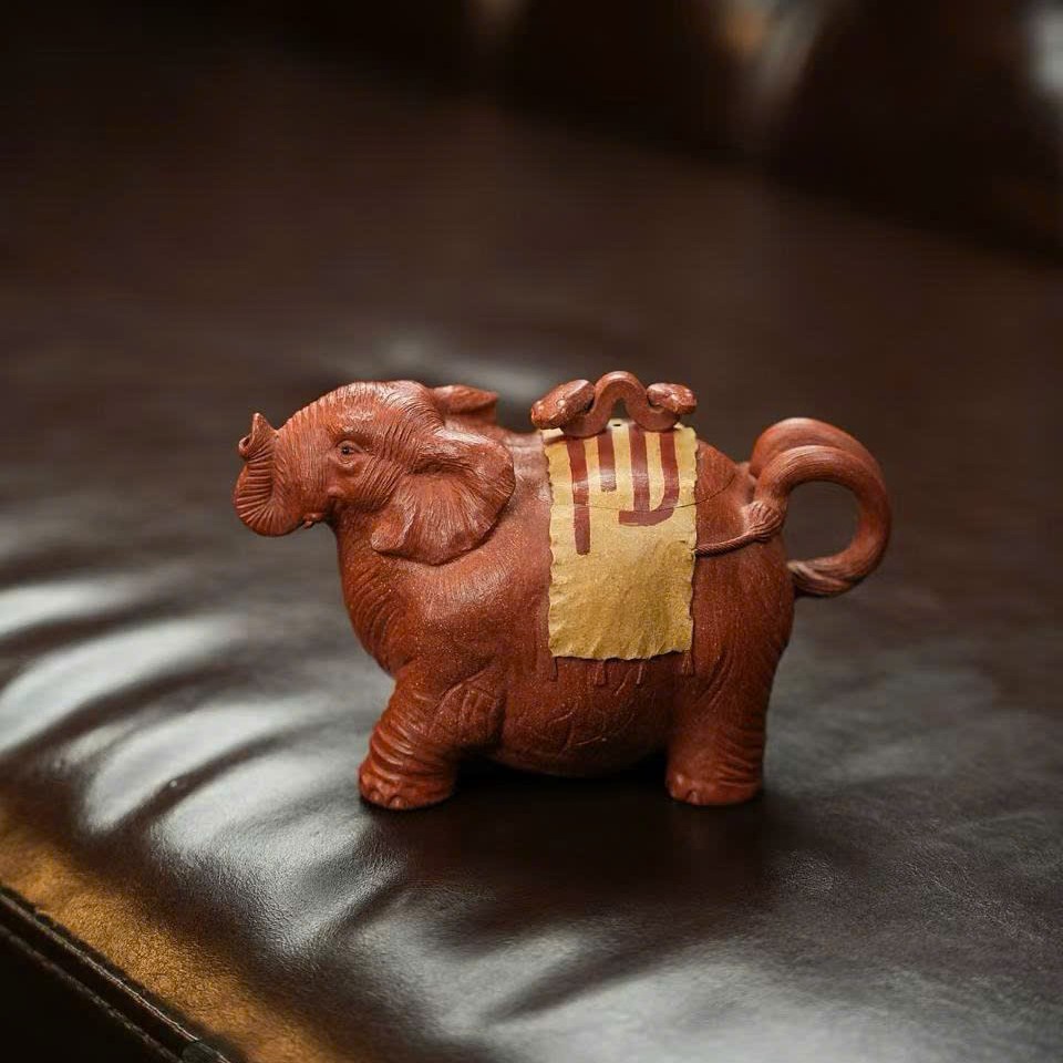 ẤM GIÁNG BA NÊ CÁT TƯỢNG