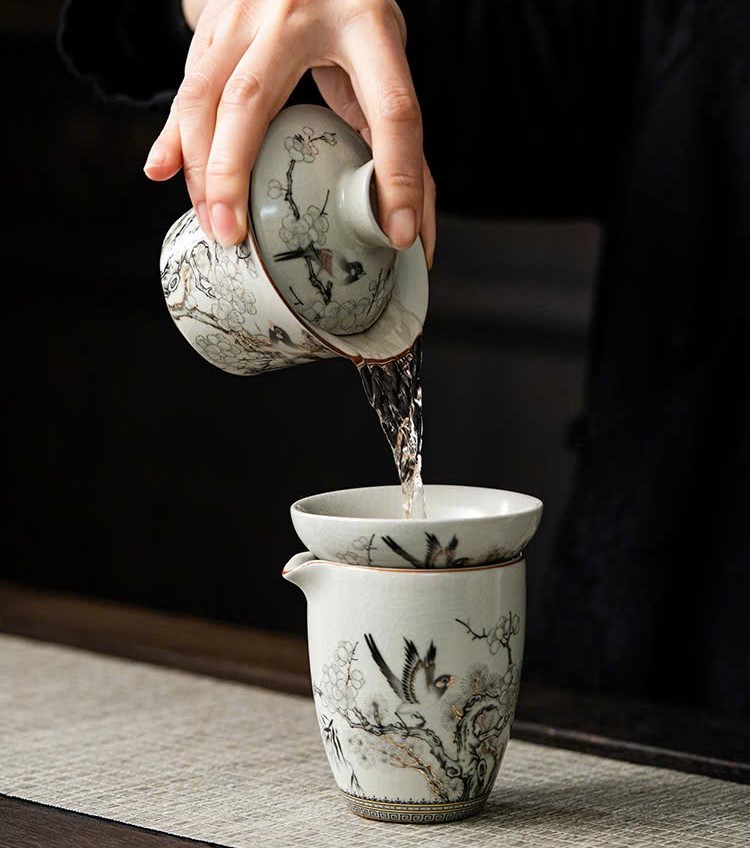 HỘP QUÀ ẤM CHÉN NHỮ DIÊU HỘP QUÀ ẤM CHÉN NHỮ DIÊU