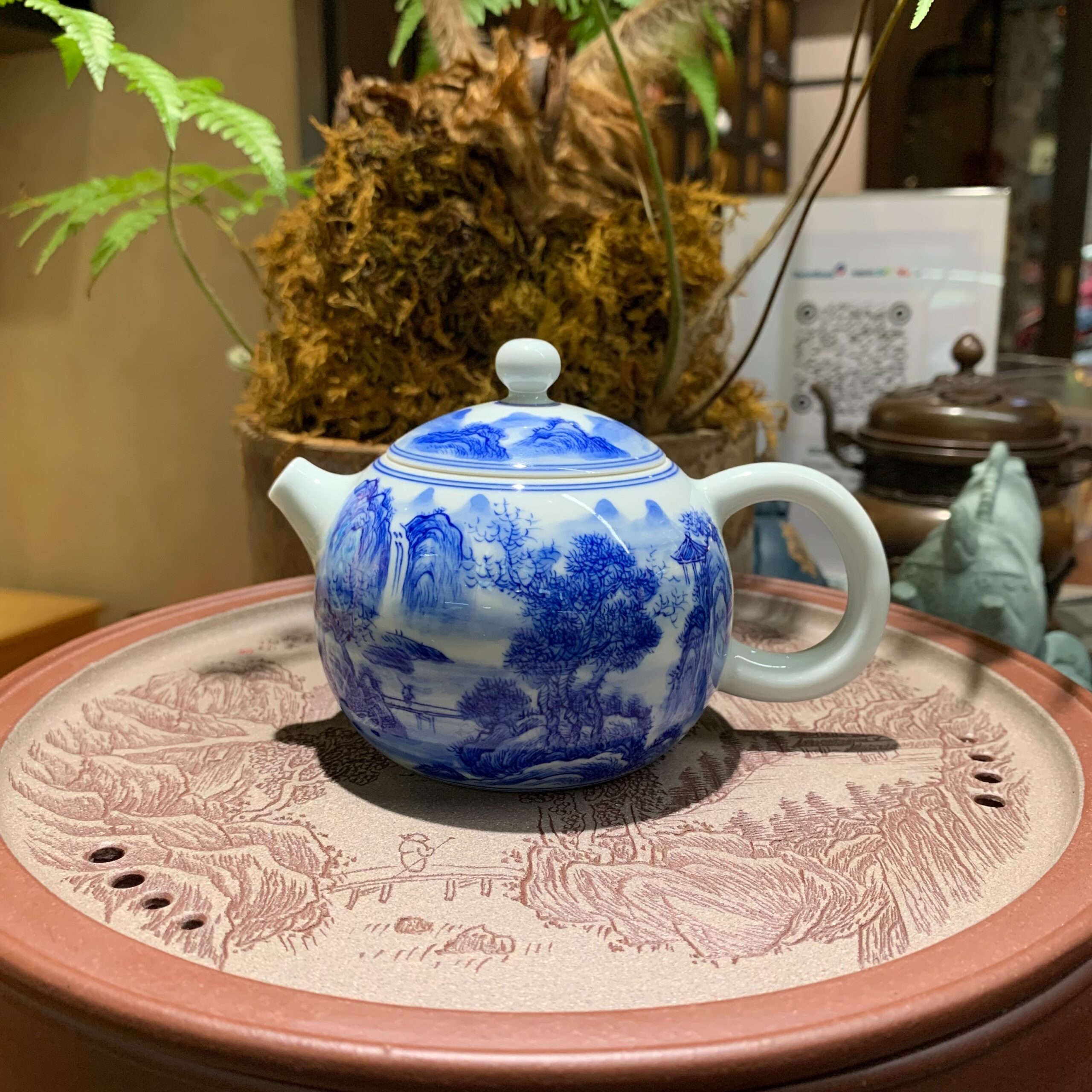 AM SU THANH HOA NUNG CUI 1 scaled