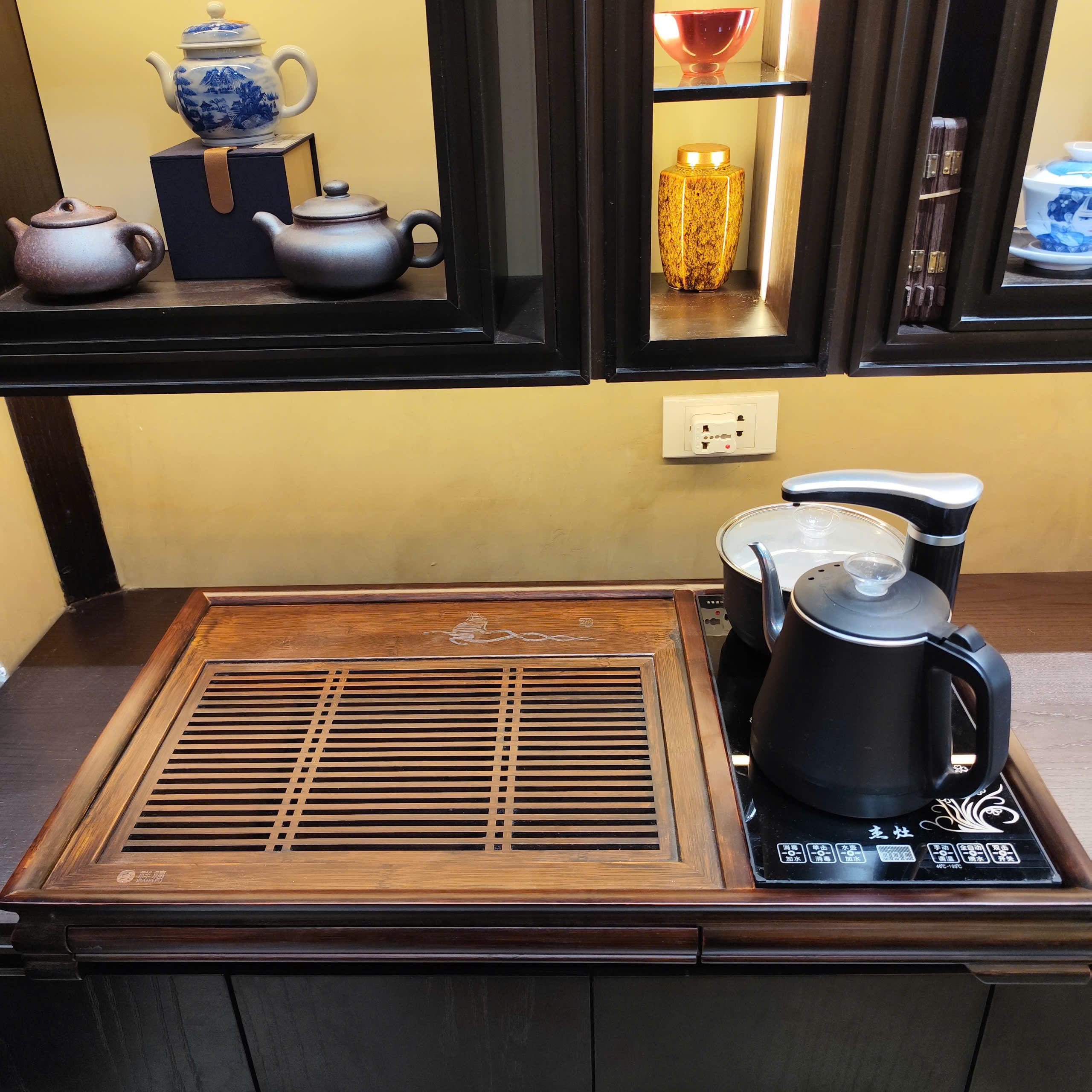 BÀN TRÀ TRÚC TÍCH HỢP BẾP ĐIỆN BÀN TRÀ TRÚC TÍCH HỢP BẾP ĐIỆN