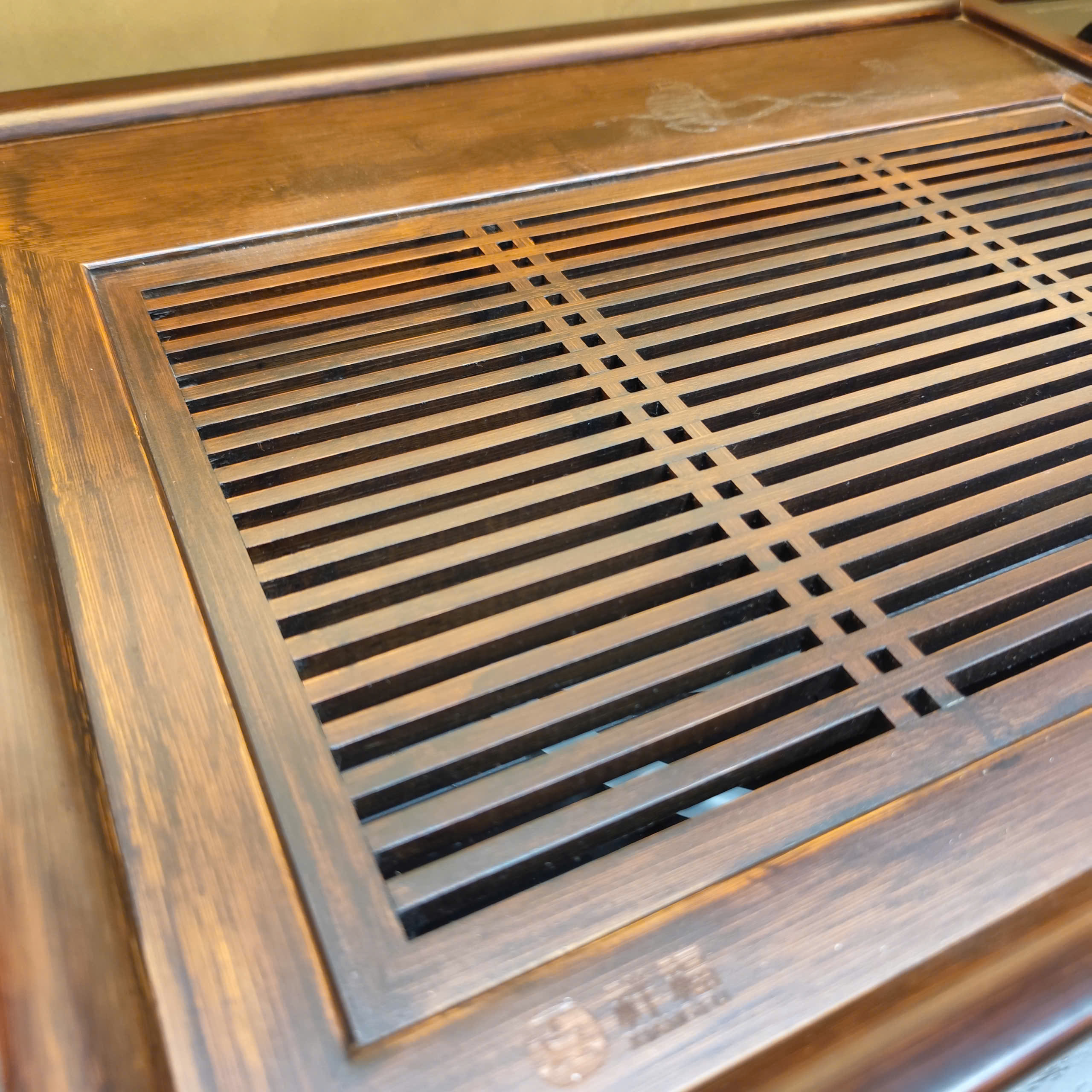 BÀN TRÀ TRÚC TÍCH HỢP BẾP ĐIỆN BÀN TRÀ TRÚC TÍCH HỢP BẾP ĐIỆN