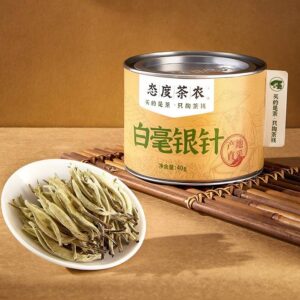 Trà Bạch Hào Ngân Châm lon 40g và đĩa búp trà phủ lông trắng